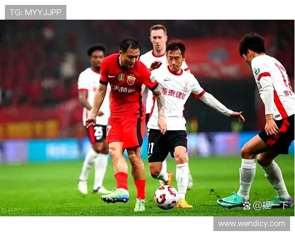 重庆排球队以99分领跑杯赛积分榜展现强大实力和团队合作精神